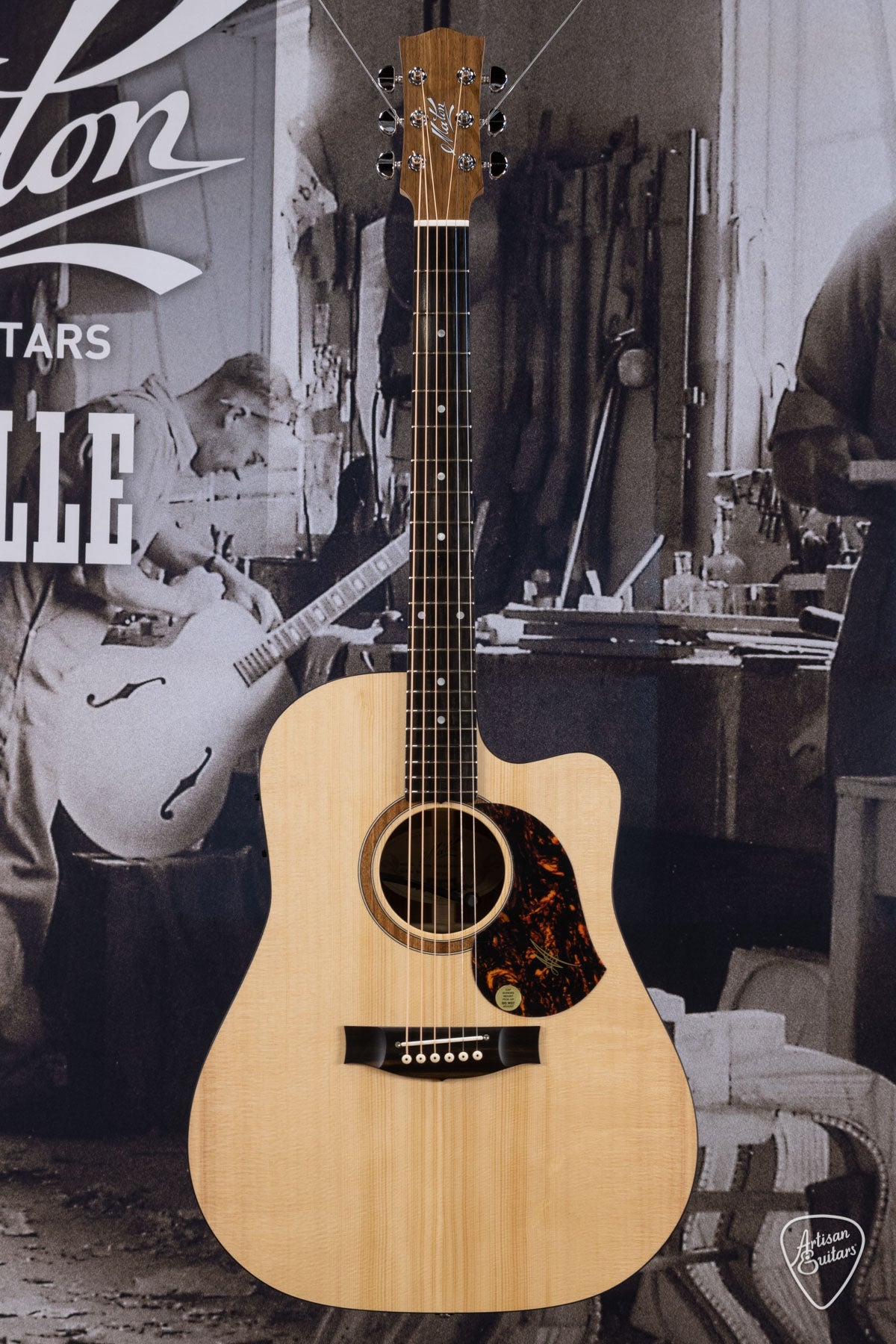 Maton Guitars Solid Road Series SRS-70C Dreadnought - 16211