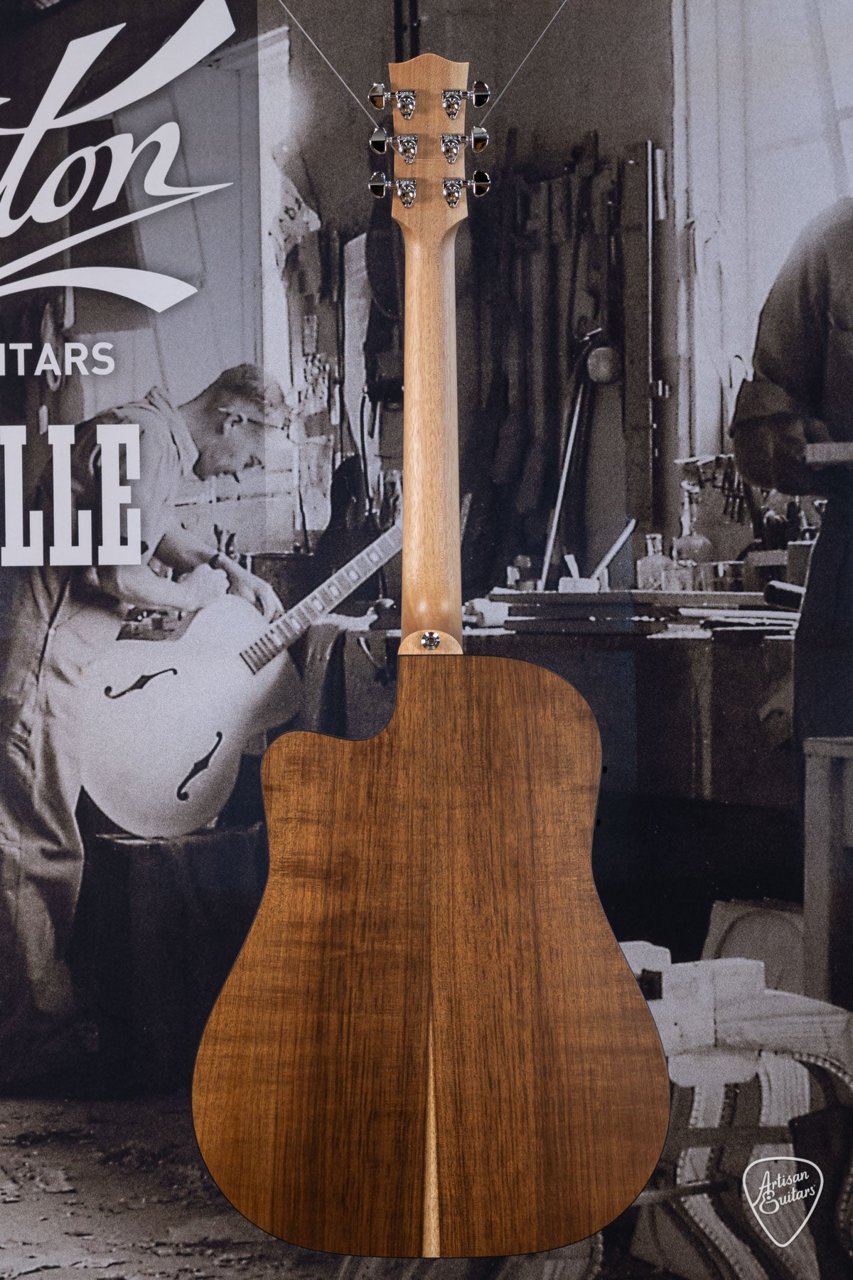 Maton Guitars Solid Road Series SRS-70C Dreadnought - 16211