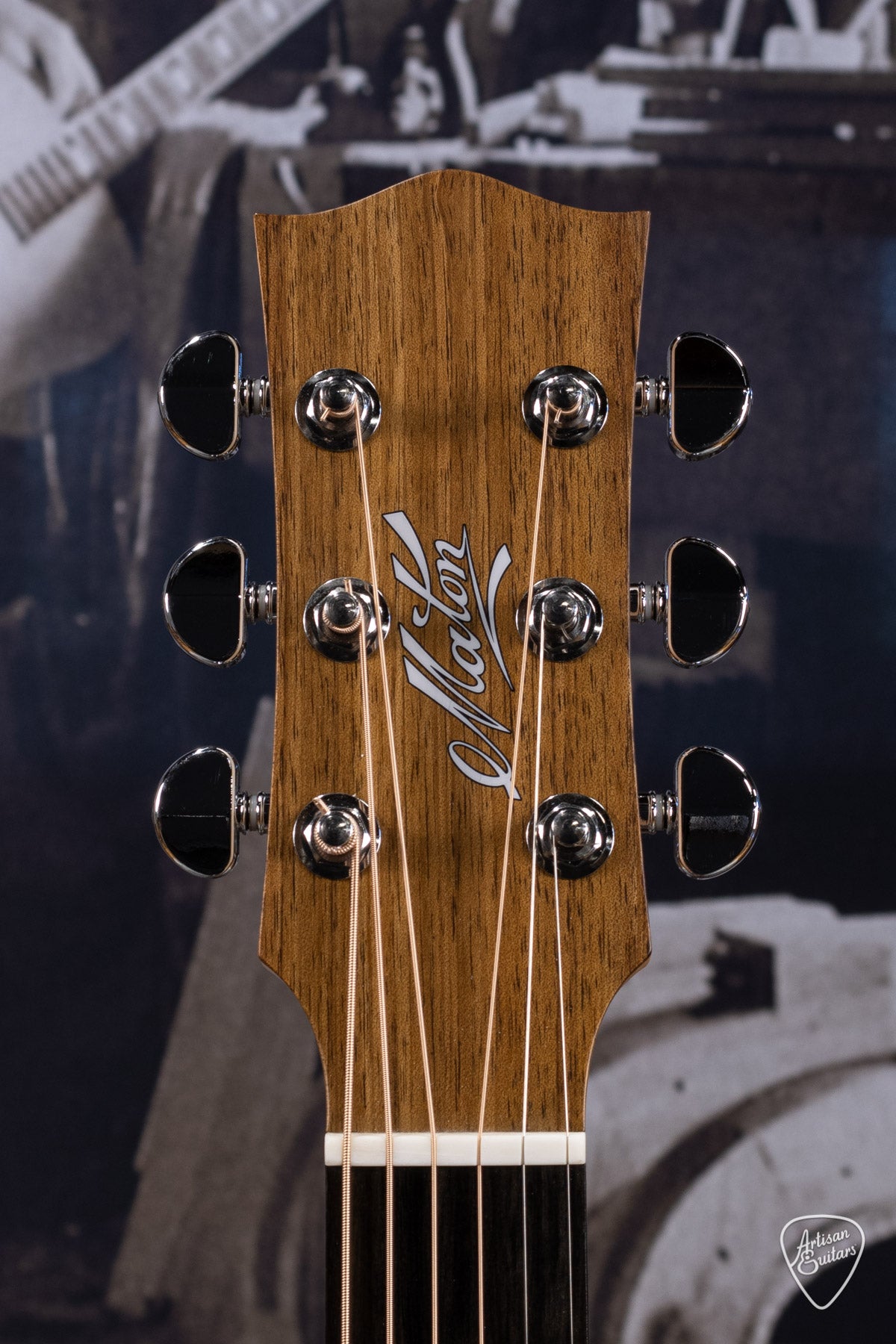 Maton Guitars Solid Road Series SRS-70C Dreadnought - 16211