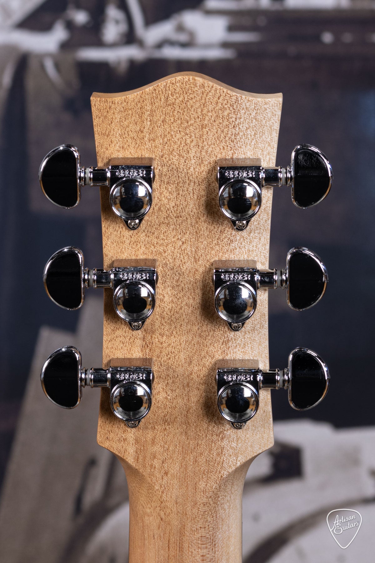 Maton Guitars Solid Road Series SRS-70C Dreadnought - 16211