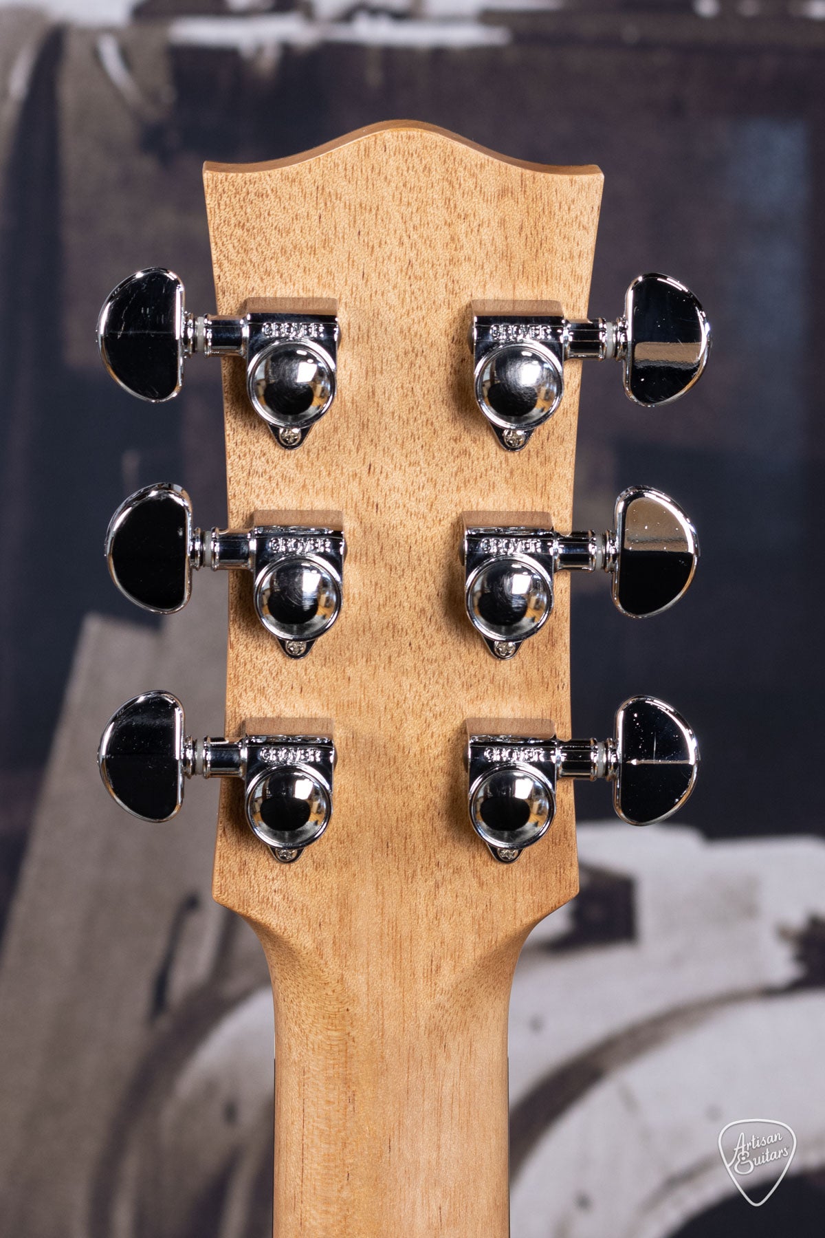 Maton Guitars Solid Road Series SRS-70C Dreadnought - 16213