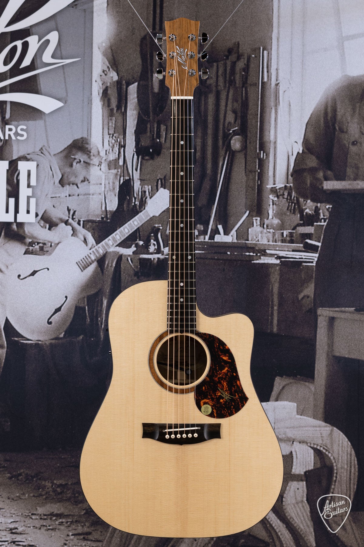 Maton Guitars Solid Road Series SRS-70C Dreadnought - 16213
