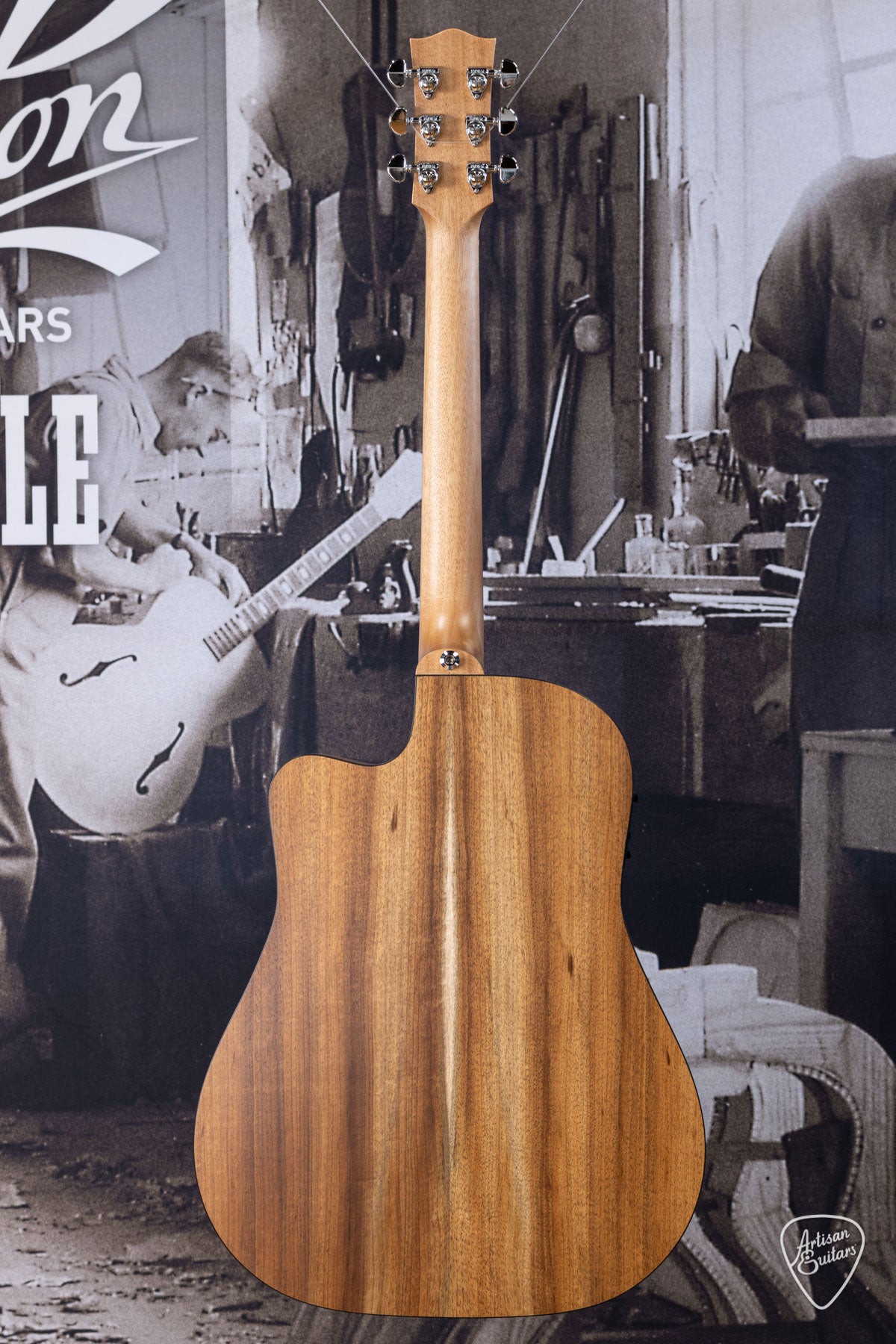 Maton Guitars Solid Road Series SRS-70C Dreadnought - 16213
