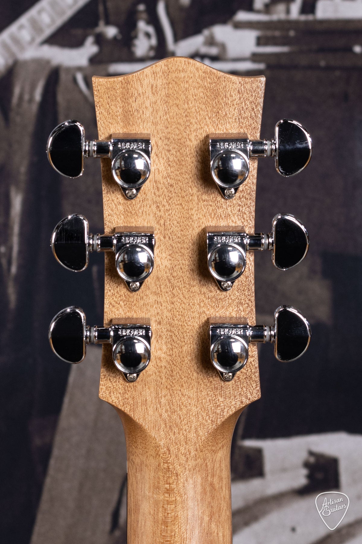 Maton Guitars Solid Road Series SRS-70C Dreadnought - 16214