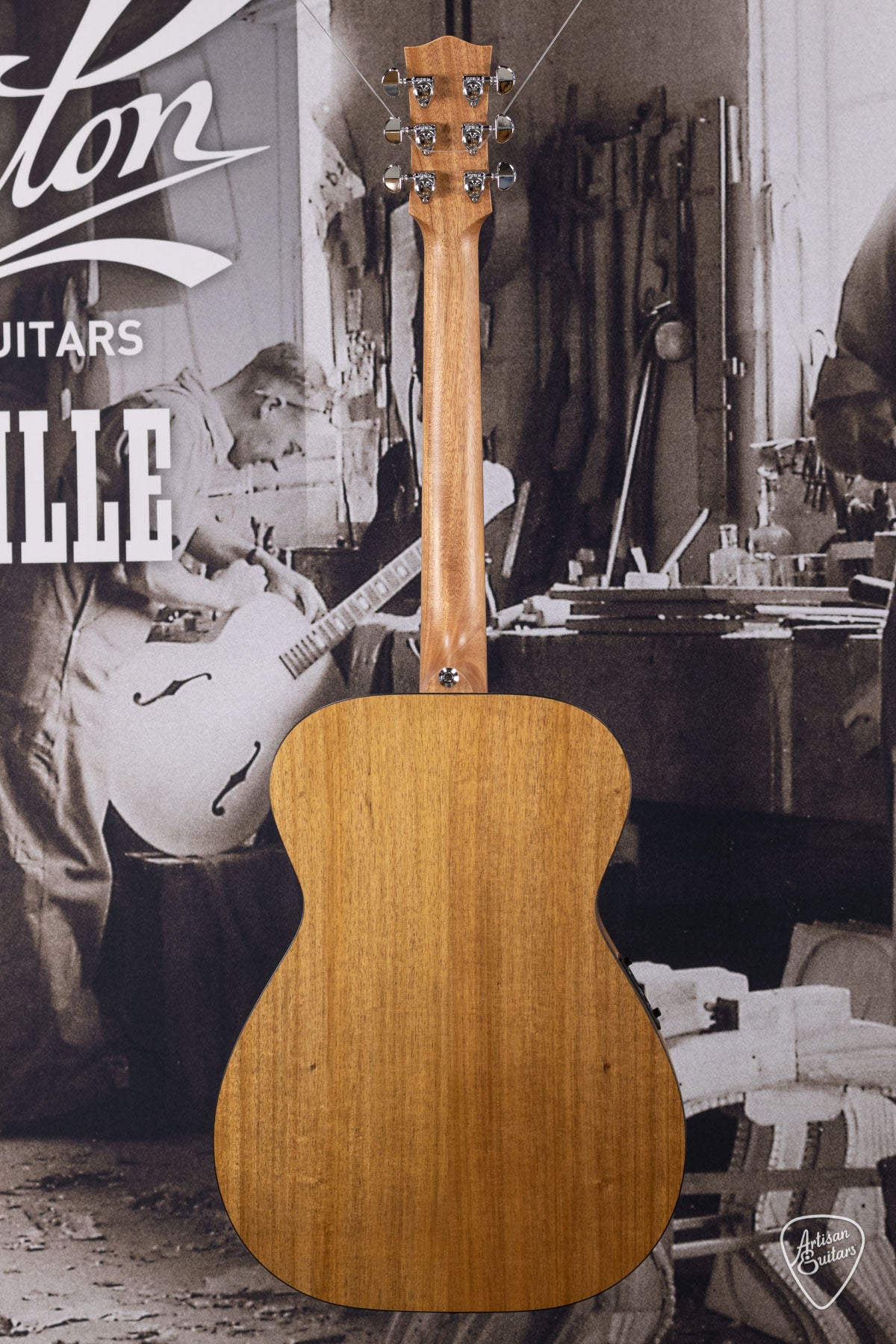 Maton Guitars Solid Road Series SRS-808 - 16163