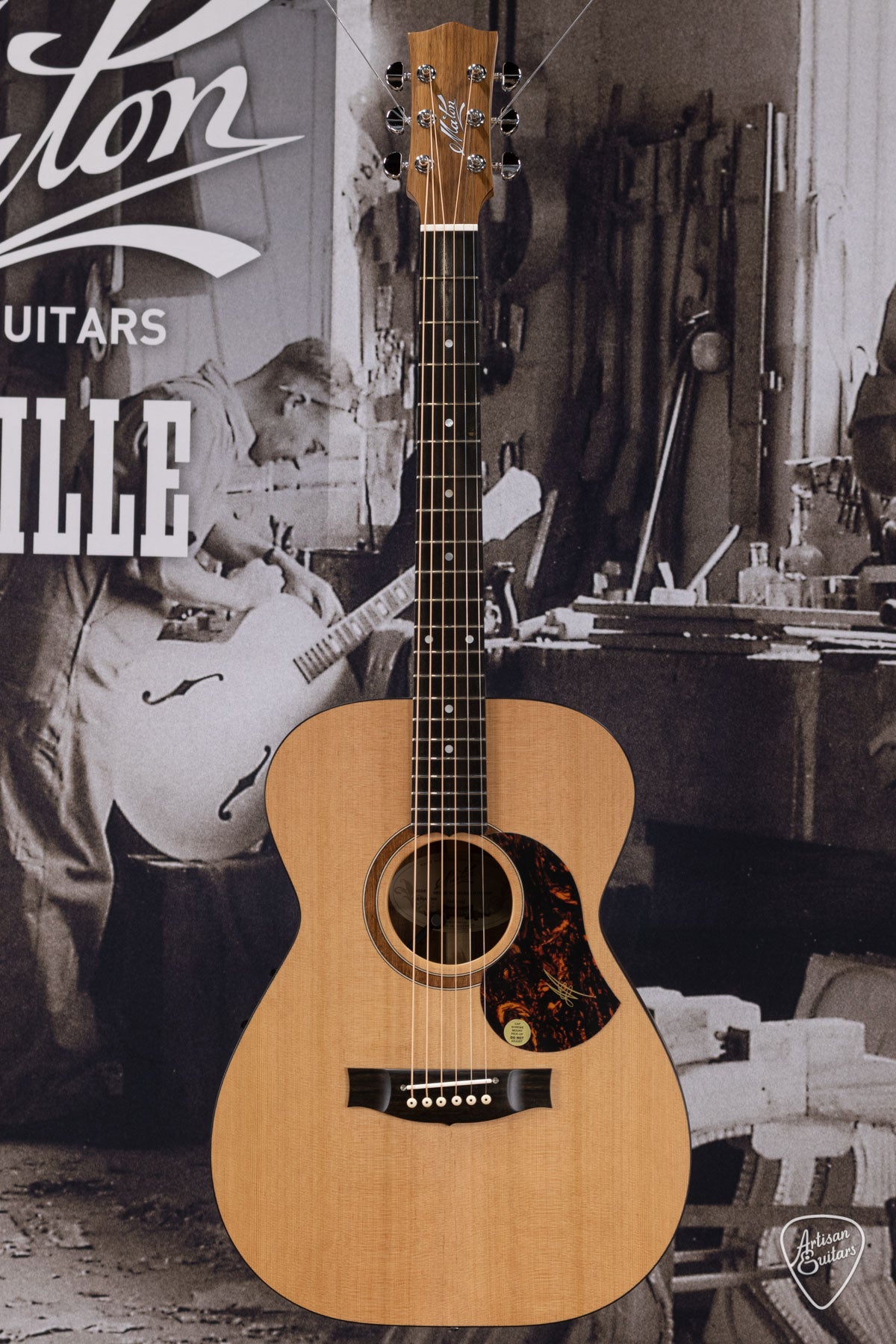 Maton Guitars Solid Road Series SRS-808 - 16205
