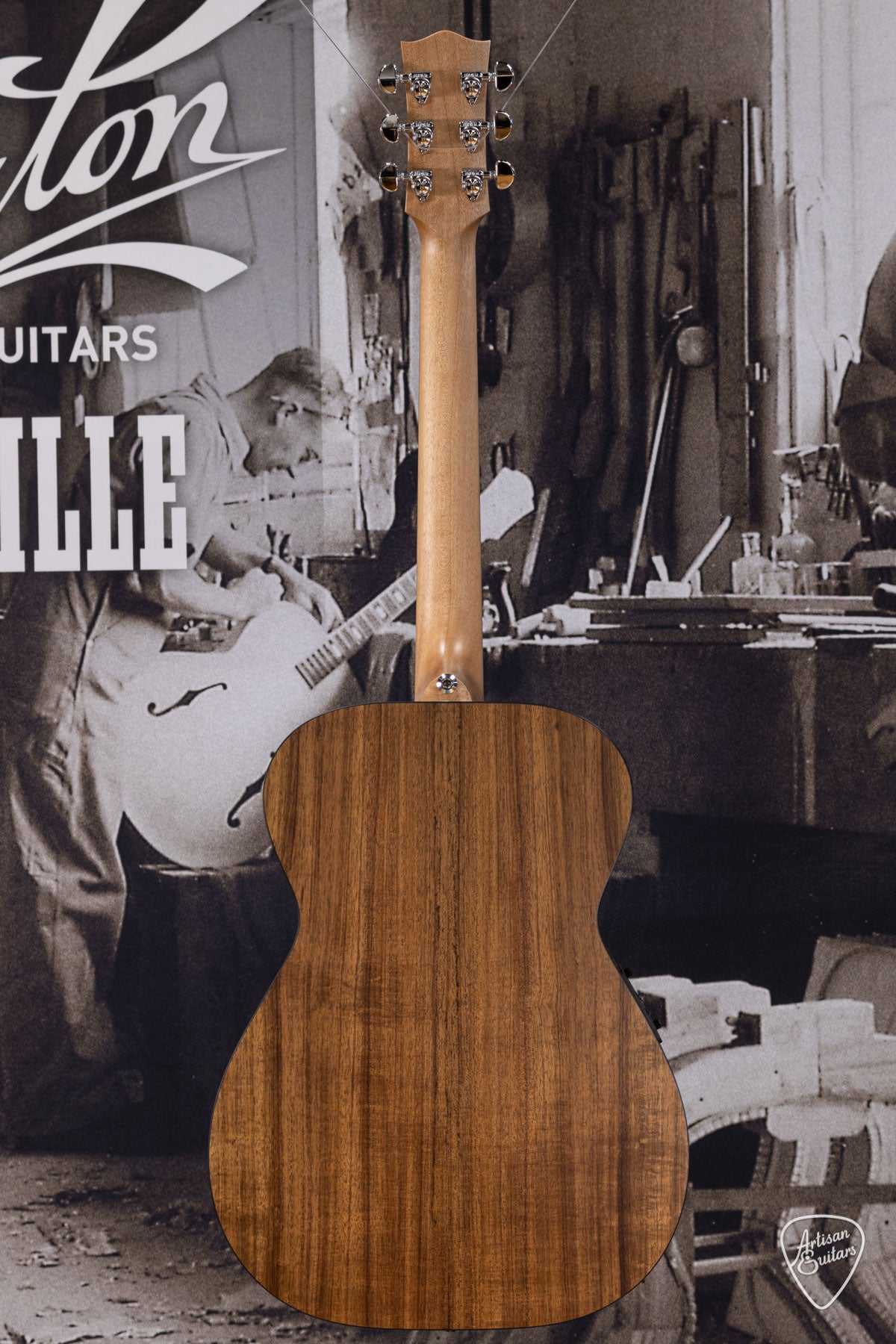 Maton Guitars Solid Road Series SRS-808 - 16205