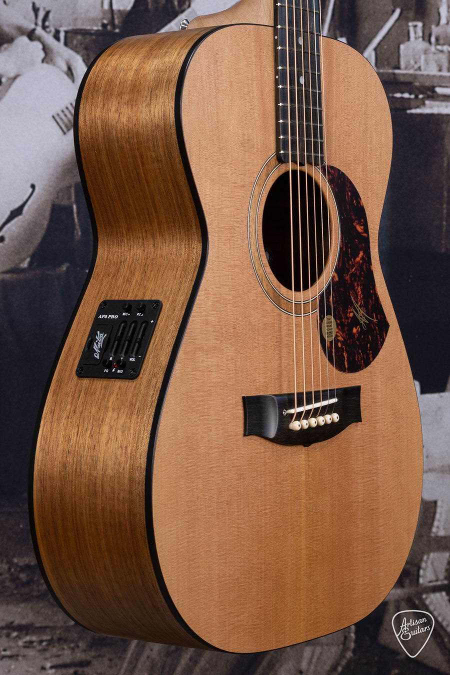 Maton Guitars Solid Road Series SRS-808 - 16162