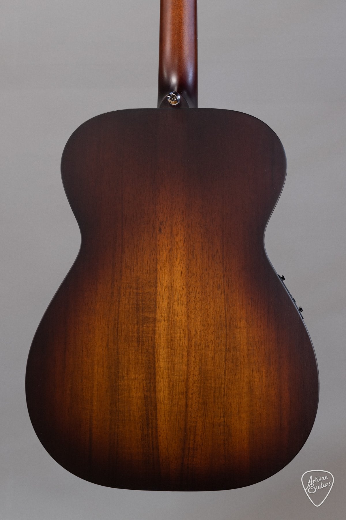 Maton Guitars SRS808 with Tobacco Sunburst Red Cedar Top - ID 15084 - Artisan Guitars