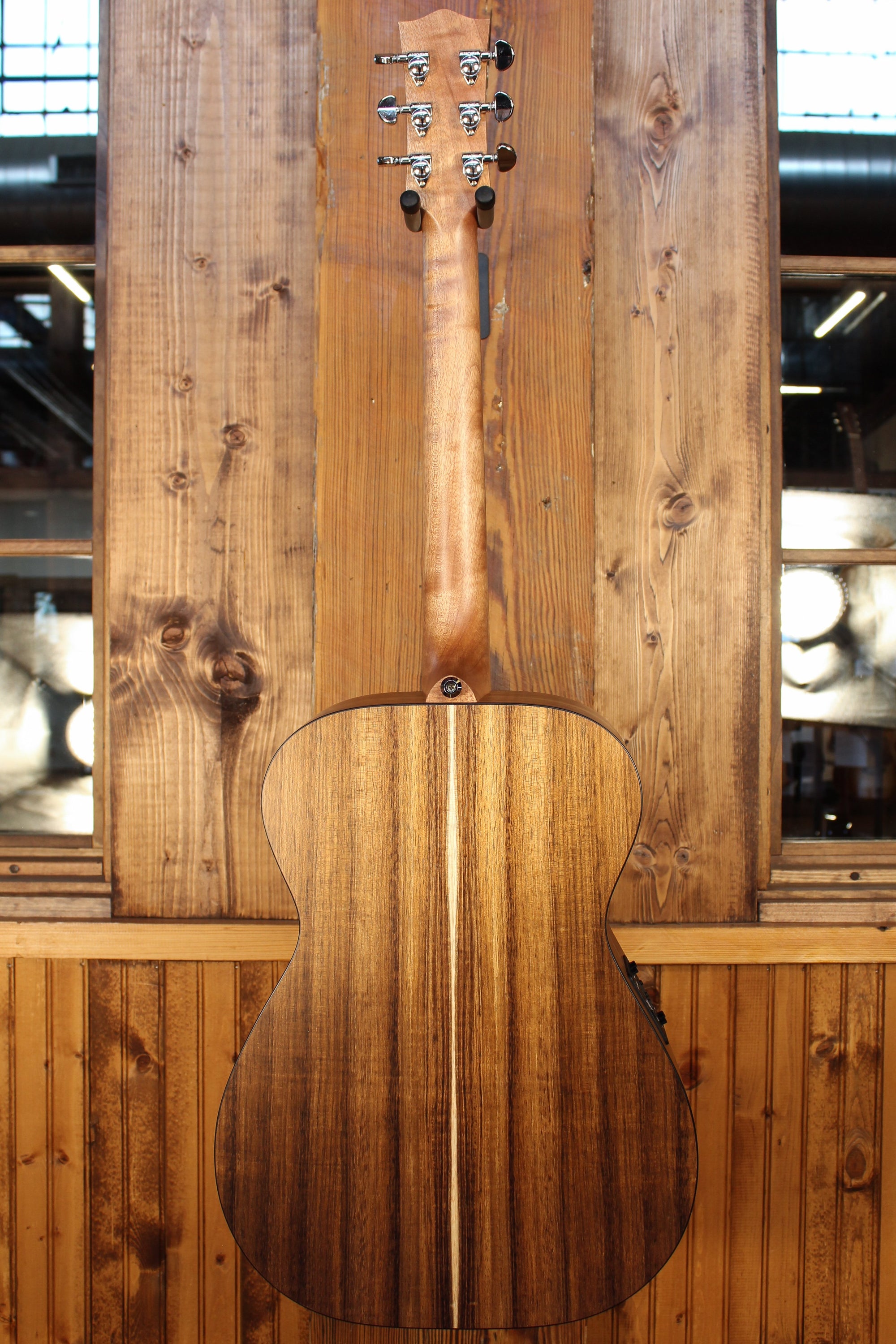 Maton Guitars SRS808 - 13990 - Artisan Guitars