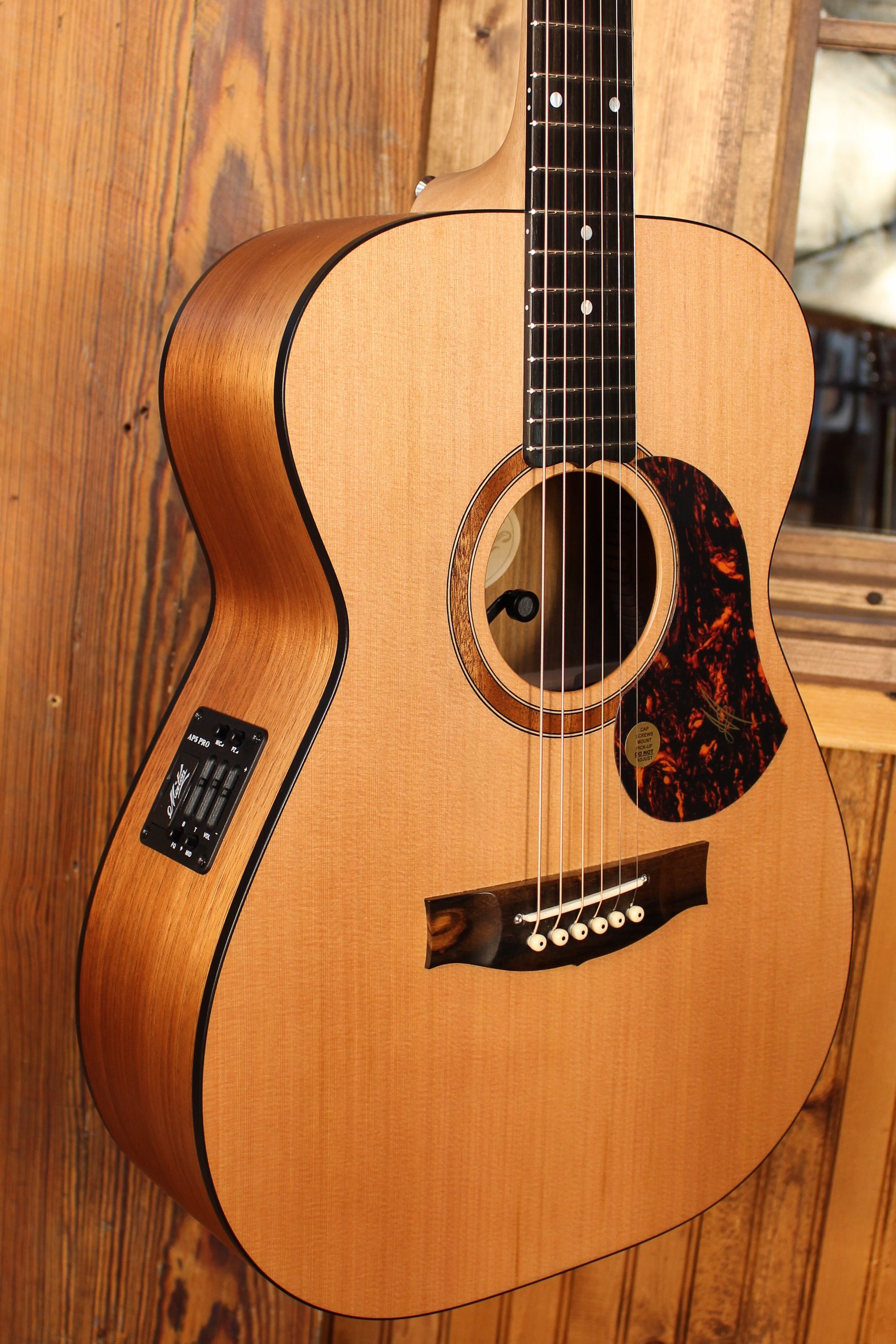 Maton Guitars SRS808 - 13997 - Artisan Guitars