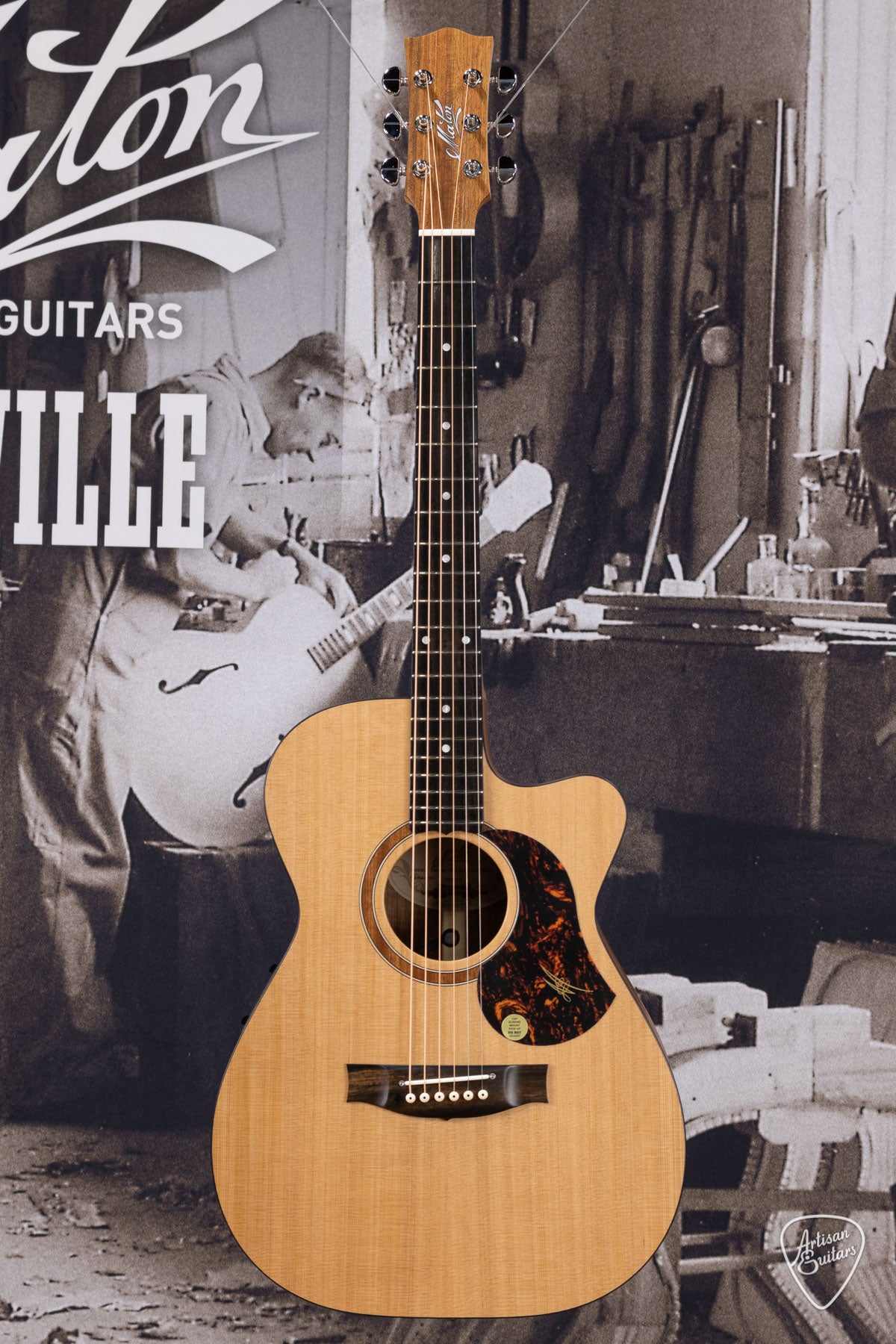 Maton Guitars Solid Road Series SRS-808C - 16207