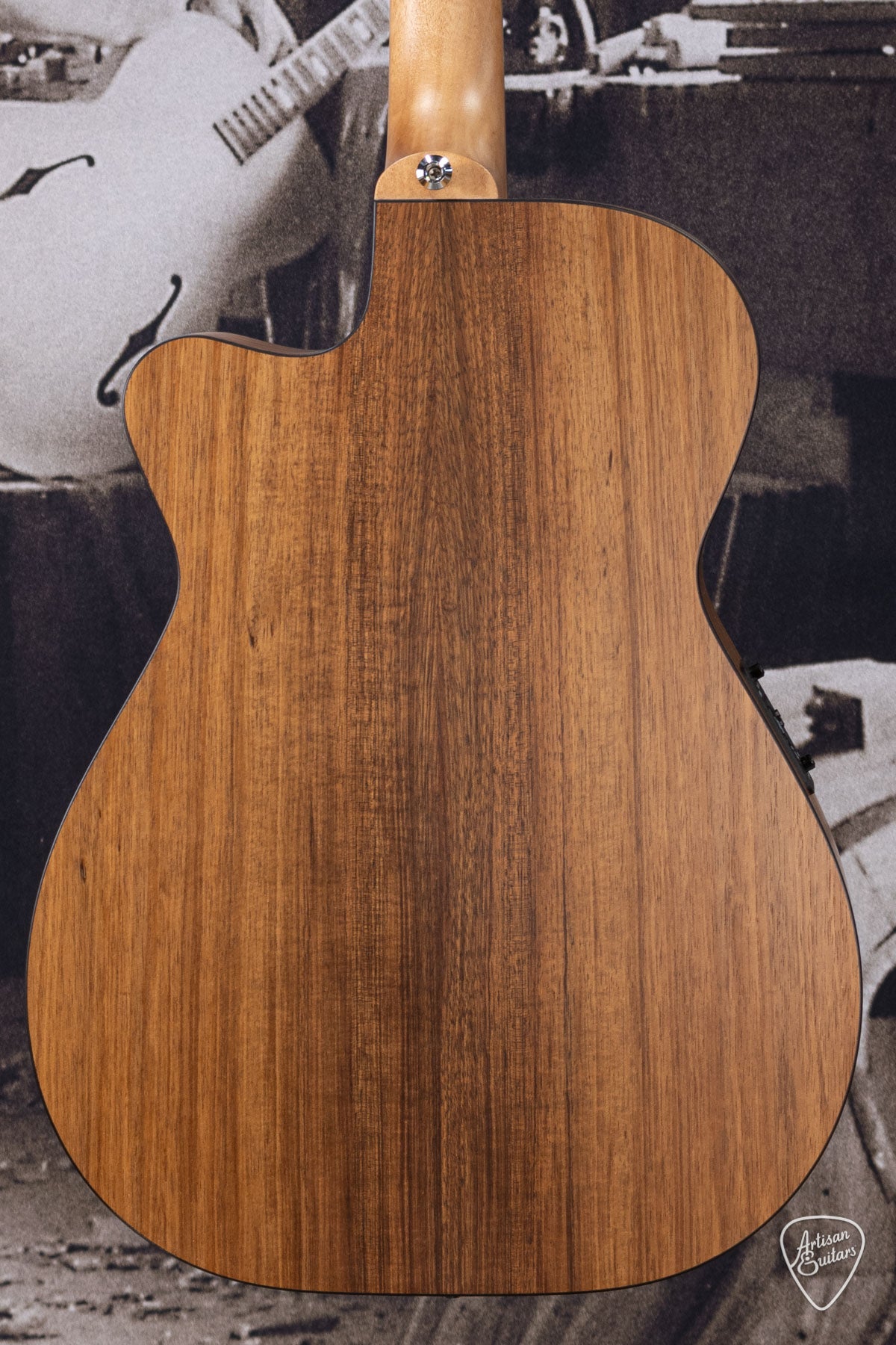 Maton Guitars Solid Road Series SRS-808C - 16207