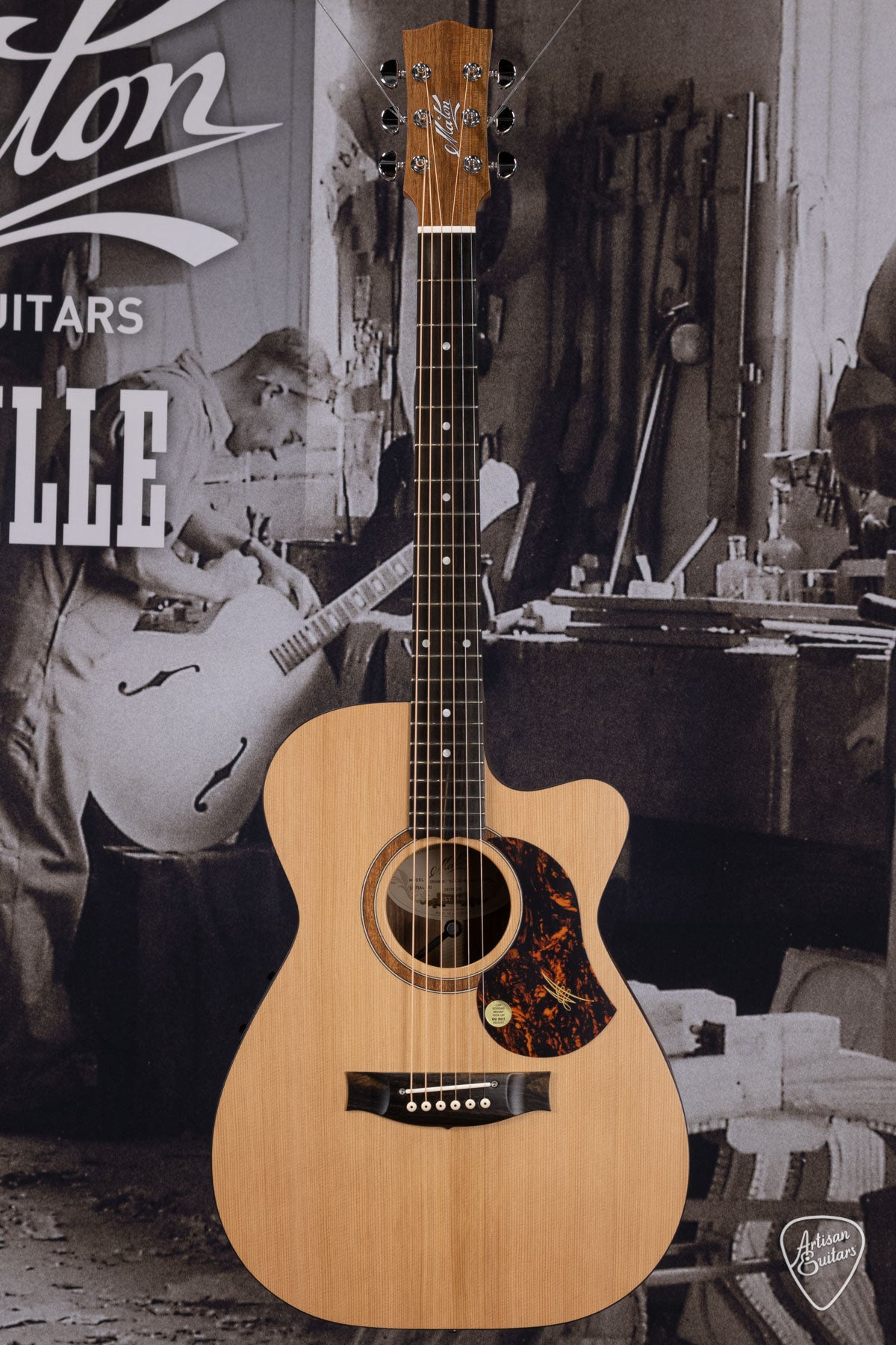 Maton Guitars Solid Road Series SRS-808C - 16208