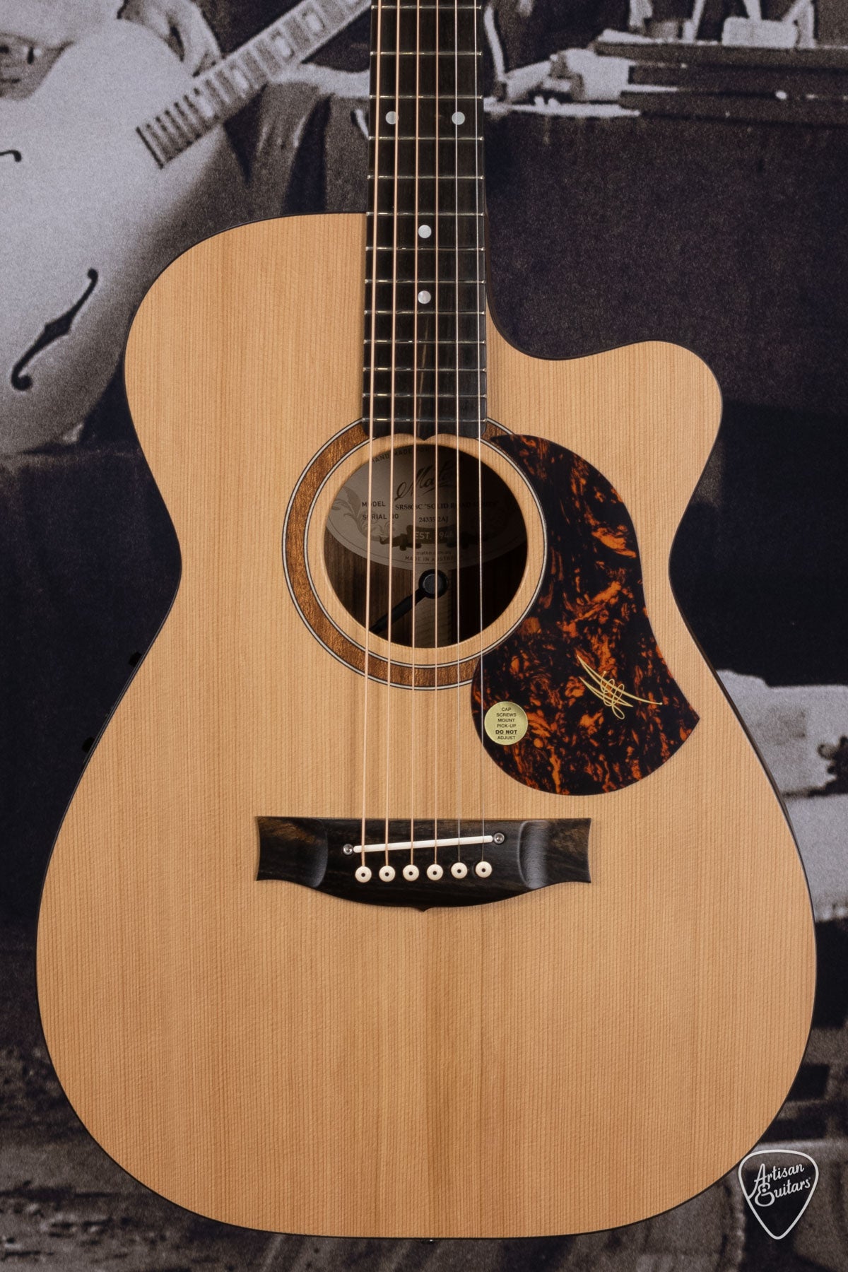 Maton Guitars Solid Road Series SRS-808C - 16208