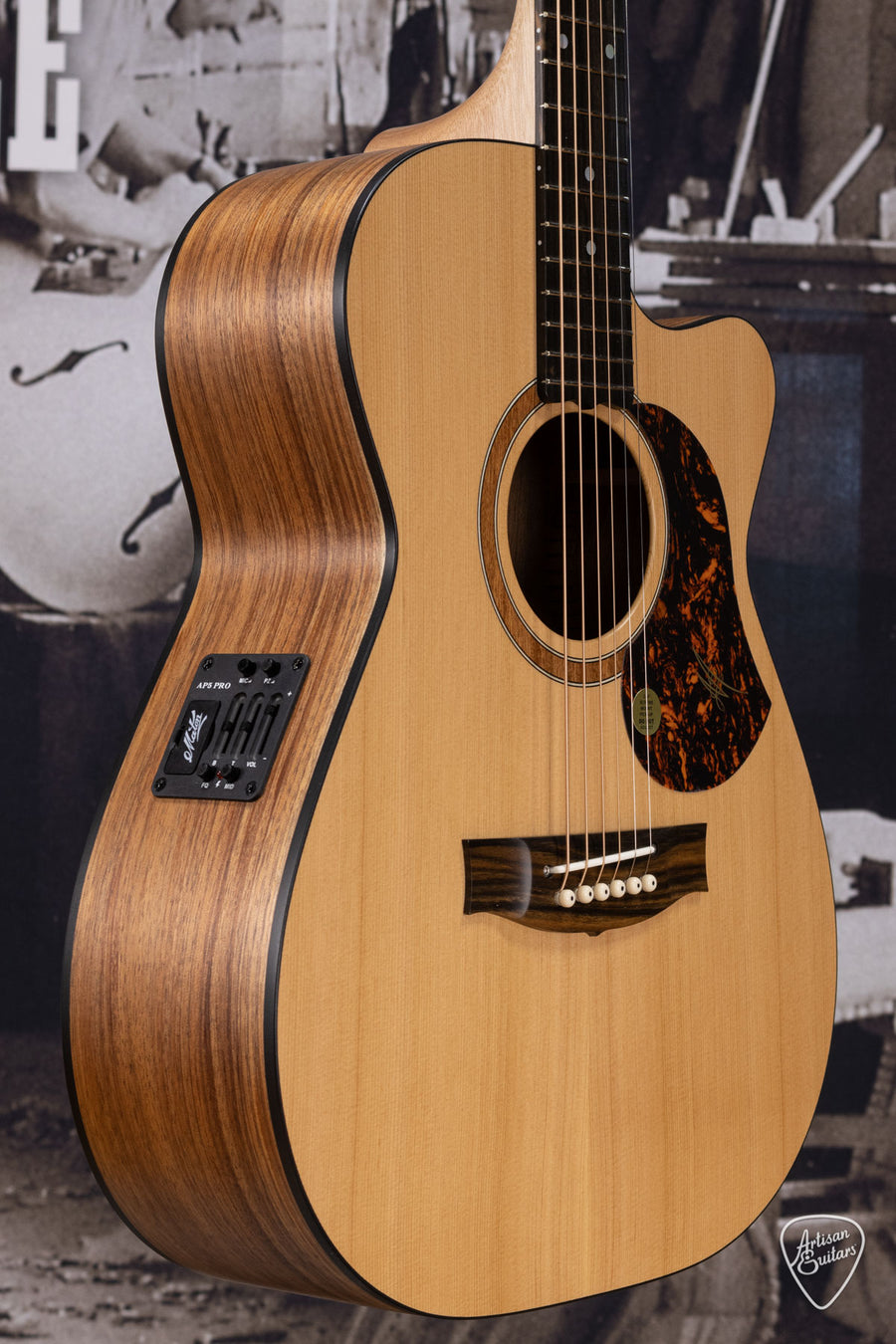 Maton Guitars Solid Road Series SRS-808C - 16209