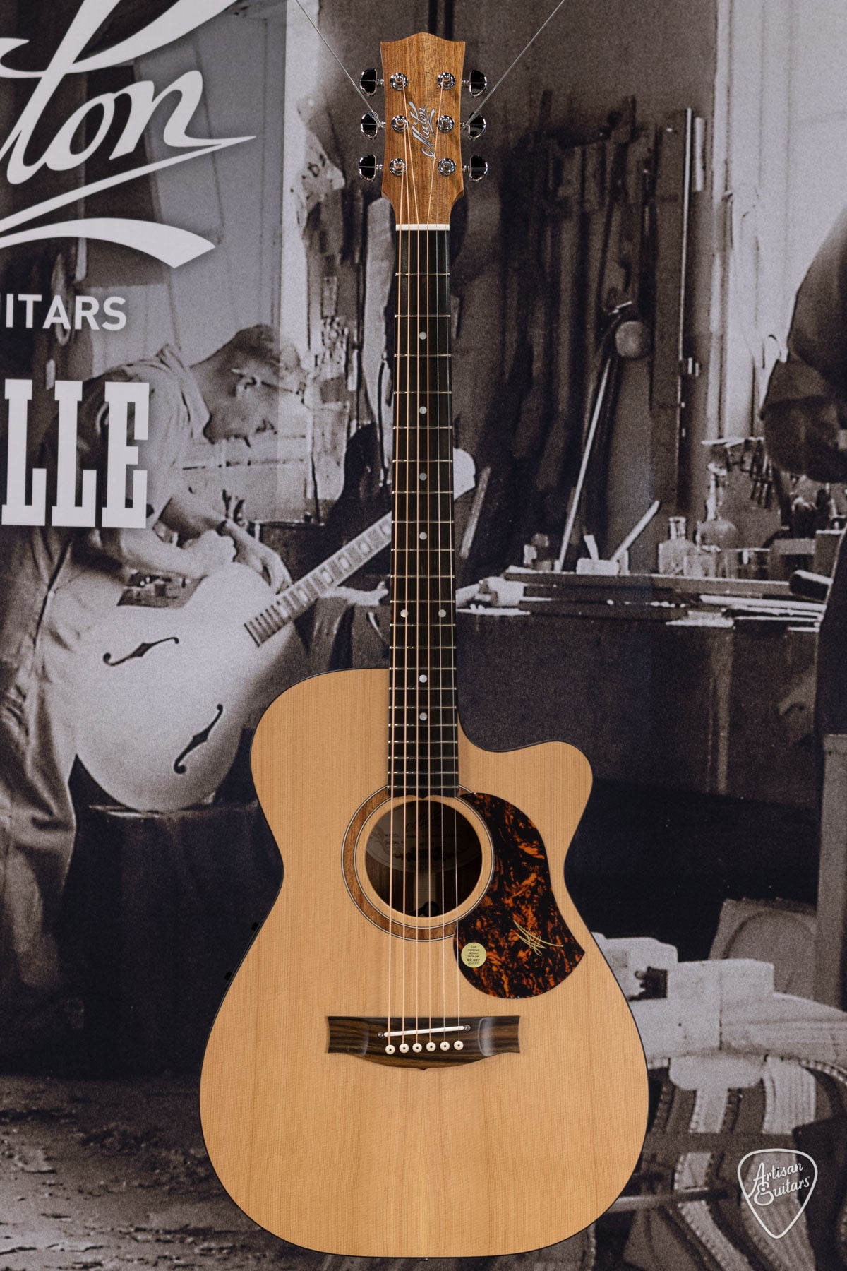 Maton Guitars Solid Road Series SRS-808C - 16209