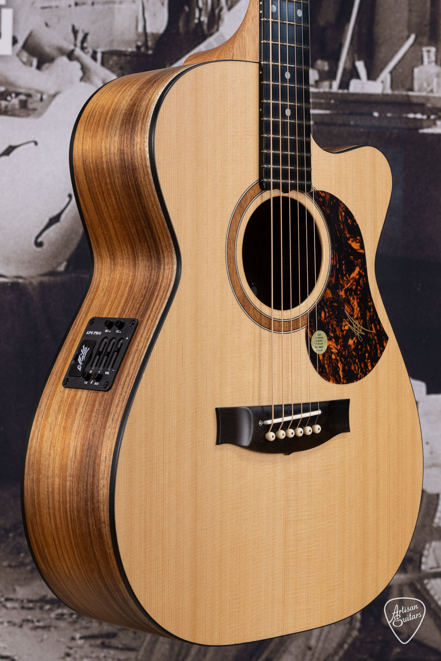 Maton Guitars Solid Road Series SRS-808C - 16210