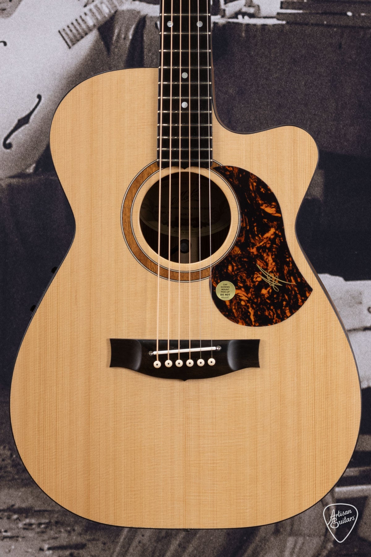 Maton Guitars Solid Road Series SRS-808C - 16210
