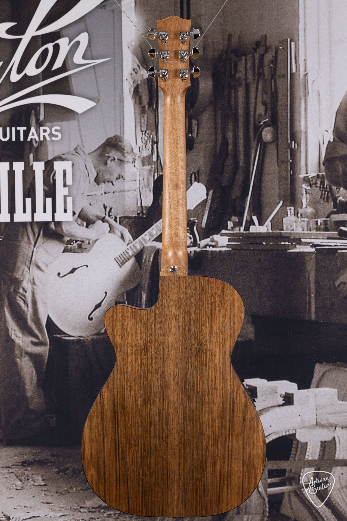 Maton Guitars Solid Road Series SRS-808C - 16210