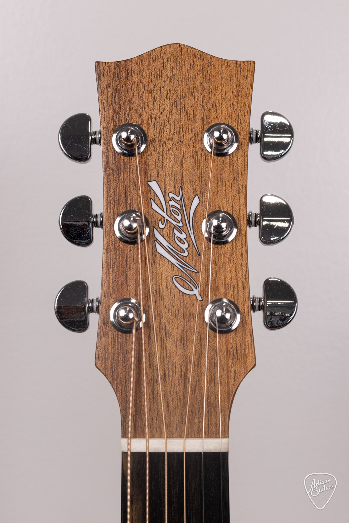 Maton Guitars Solid Road Series SRS-808C - 16483