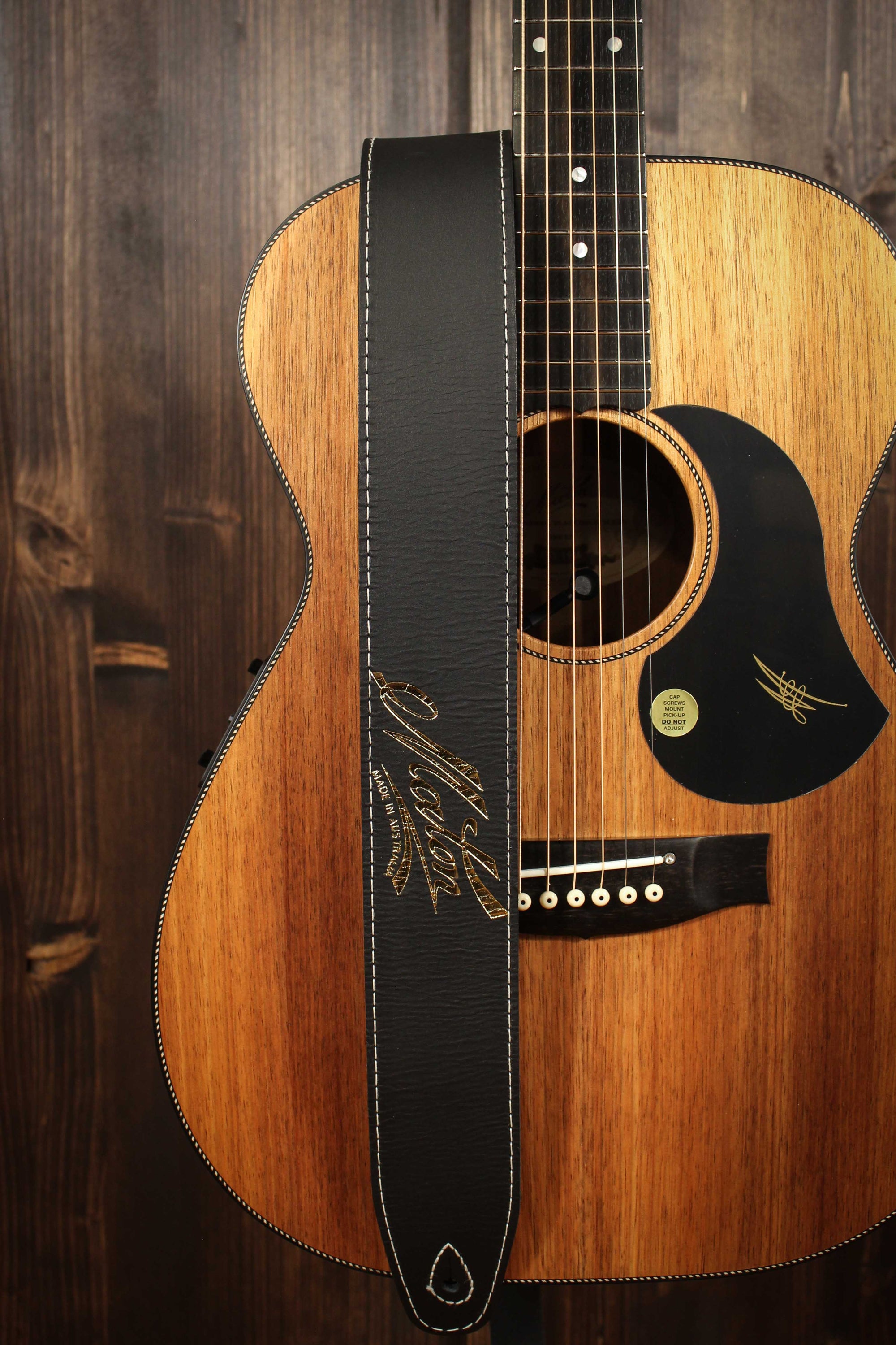 Maton Standard Leather Guitar Strap - Black - 15200
