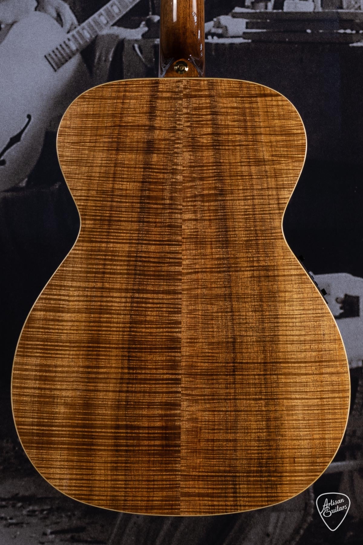 Maton Guitars Custom Shop WA May - 16161