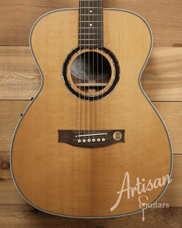 Maton Traditional Deep Custom Shop Model with Torrified Spruce and Blackwood ID-9056 - Artisan Guitars