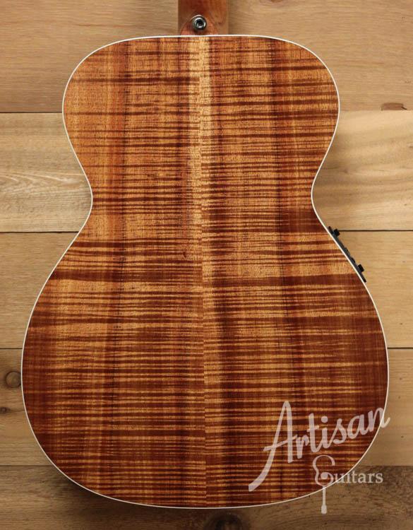 Maton Traditional Deep Custom Shop Model with Torrified Spruce and Blackwood ID-9056 - Artisan Guitars