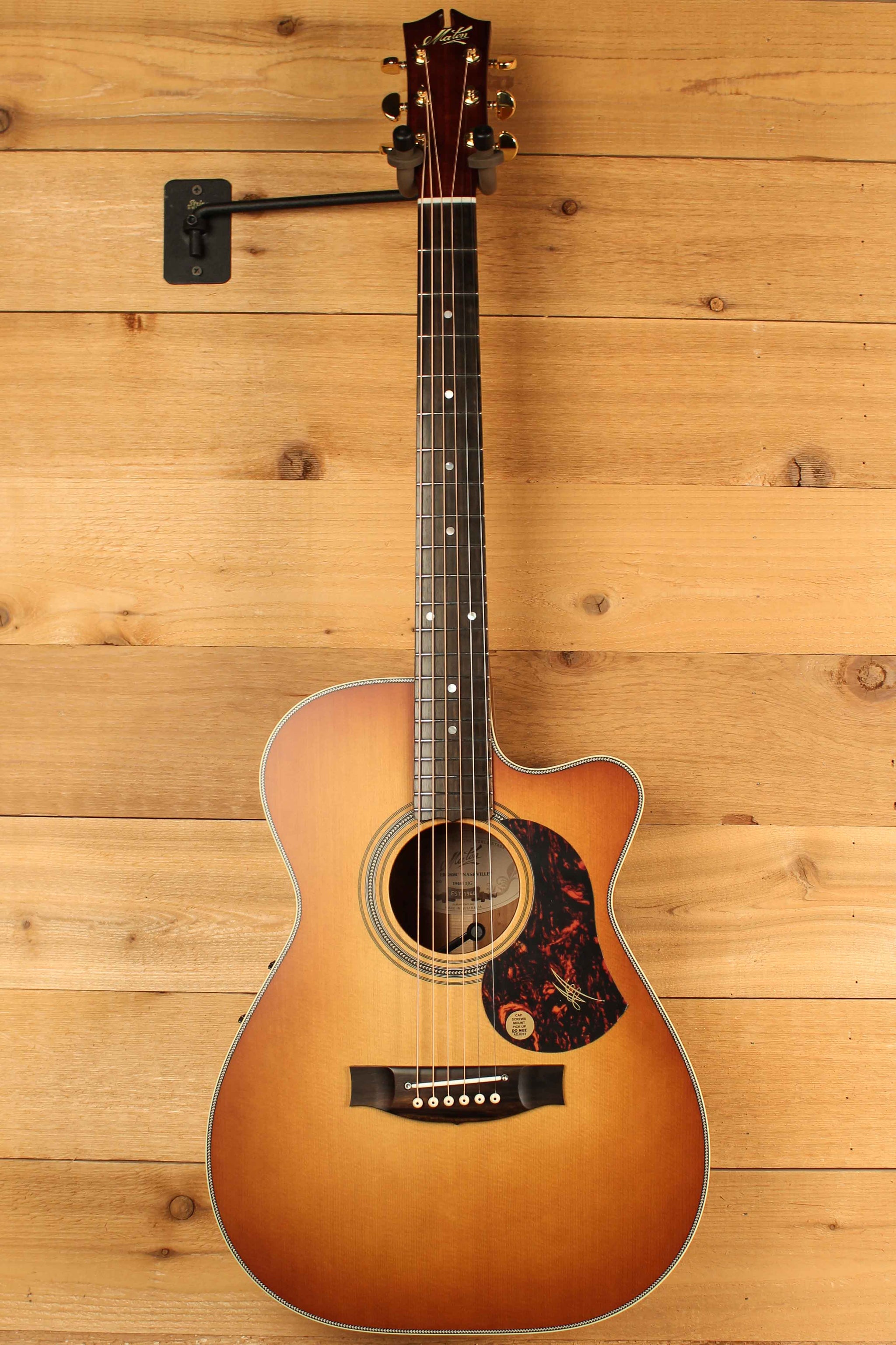 Maton EBG808C Nashville Series Sitka Spruce and Australian Blackwood and Cutaway ID-13615 - Artisan Guitars