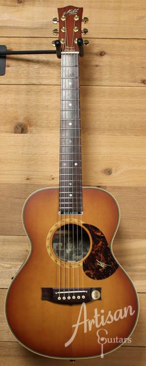 Maton EMD6 Mini Maton Diesel Sitka with Blackwood and Vintage Amber Sunburst ID-8725 - Artisan Guitars