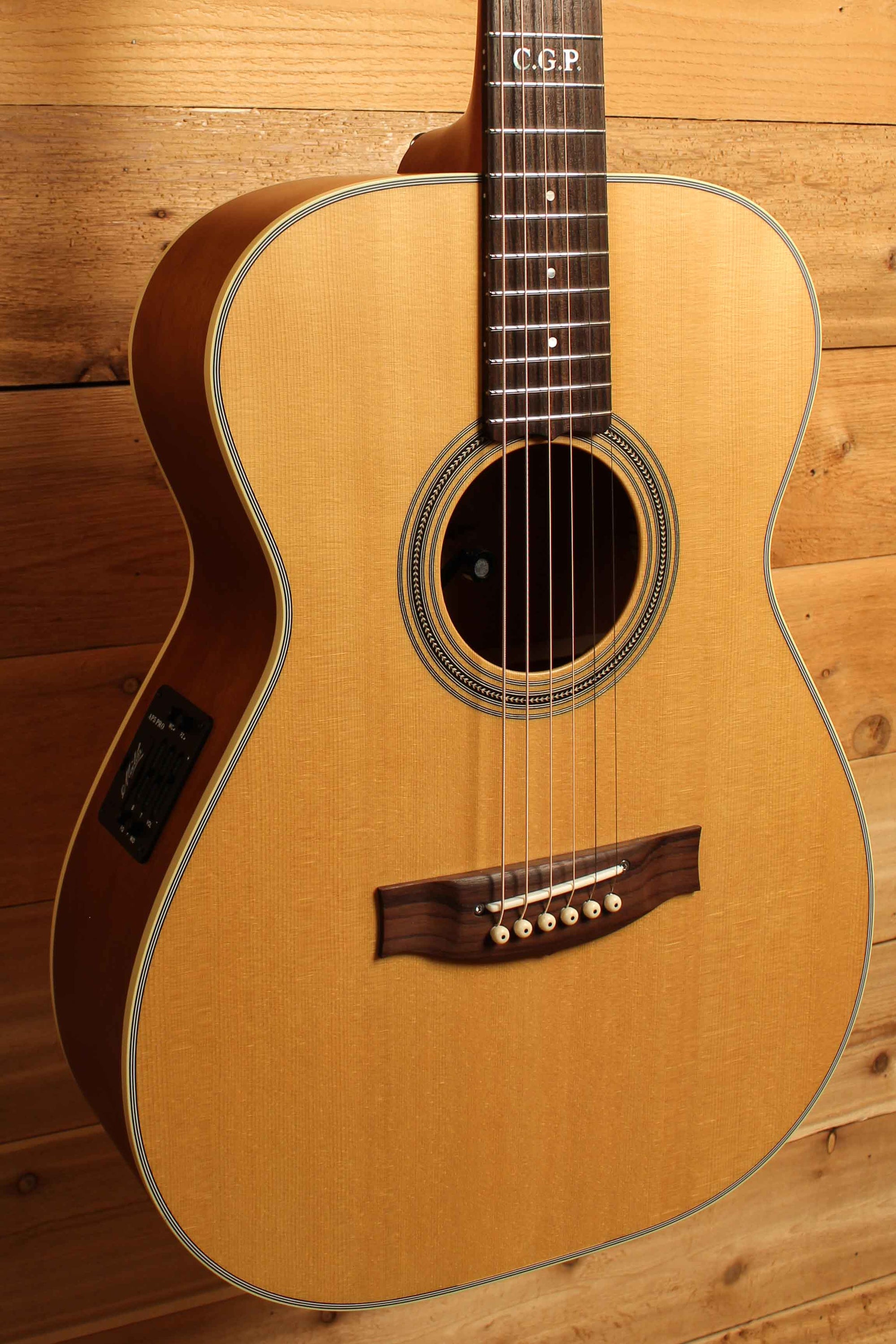 Maton Custom Shop TE Personal Thinline Guitar "AAA" Sitka Spruce and AAA" Figured Queensland Maple ID-13616 - Artisan Guitars