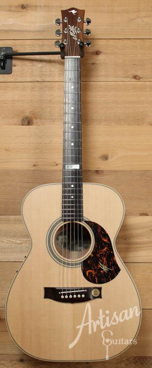 Maton EBG808TE Tommy Emmanuel Signature Sitka and Queensland Maple with APMIC pickup ID-8729 - Artisan Guitars