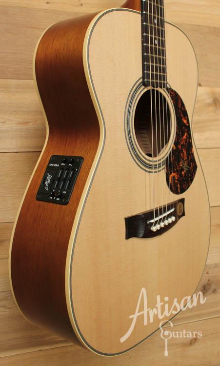 Maton EBG808TE Tommy Emmanuel Signature Sitka and Queensland Maple with APMIC pickup ID-8729 - Artisan Guitars