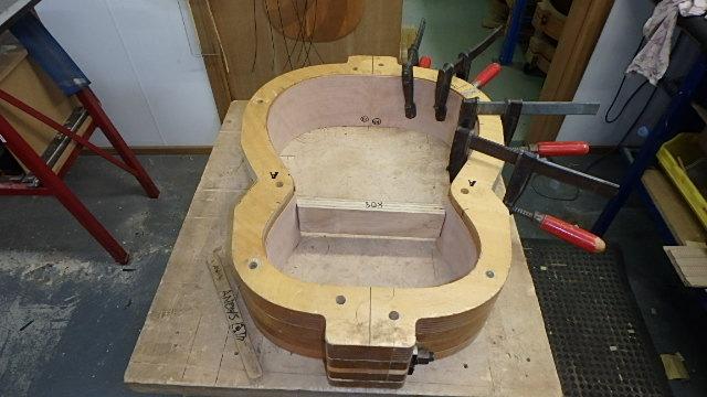 Maton T.E Personal Guitar Sitka Spruce and AAA"Bees Wings" Queensland Maple ID-11063 - Artisan Guitars