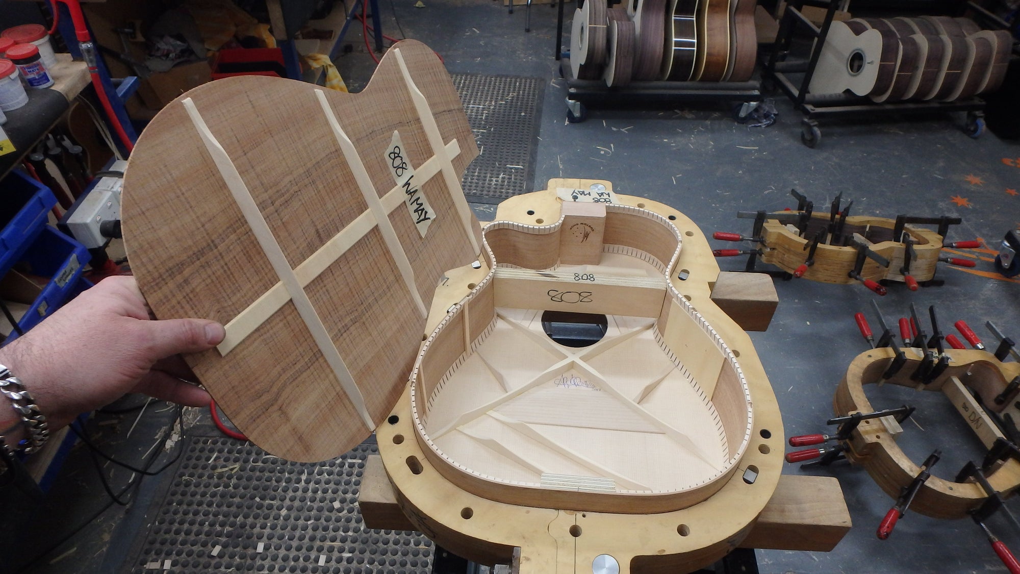 Maton WA May Custom Shop 808 Guitar with Sitka Spruce and Fiddleback Blackwood ID-11723 - Artisan Guitars