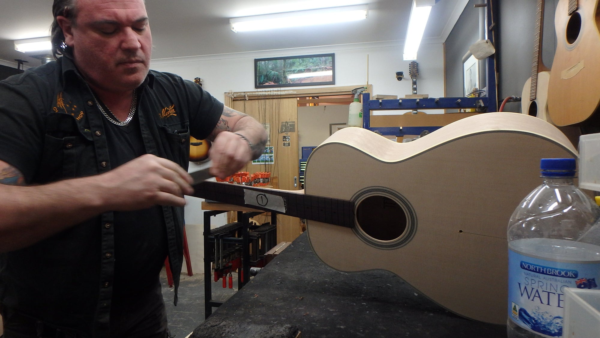 Maton T.E Personal Guitar Sitka Spruce and AAA"Bees Wings" Queensland Maple ID-11722 - Artisan Guitars