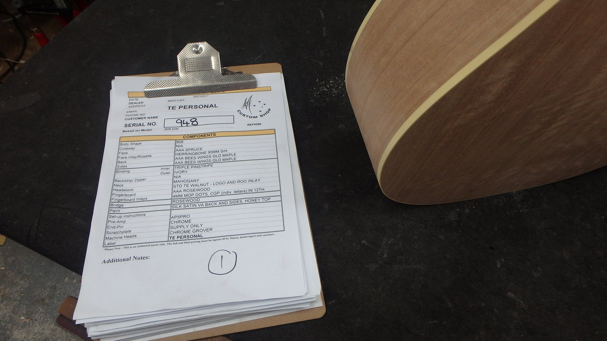 Maton T.E Personal Guitar Sitka Spruce and AAA"Bees Wings" Queensland Maple ID-11722 - Artisan Guitars