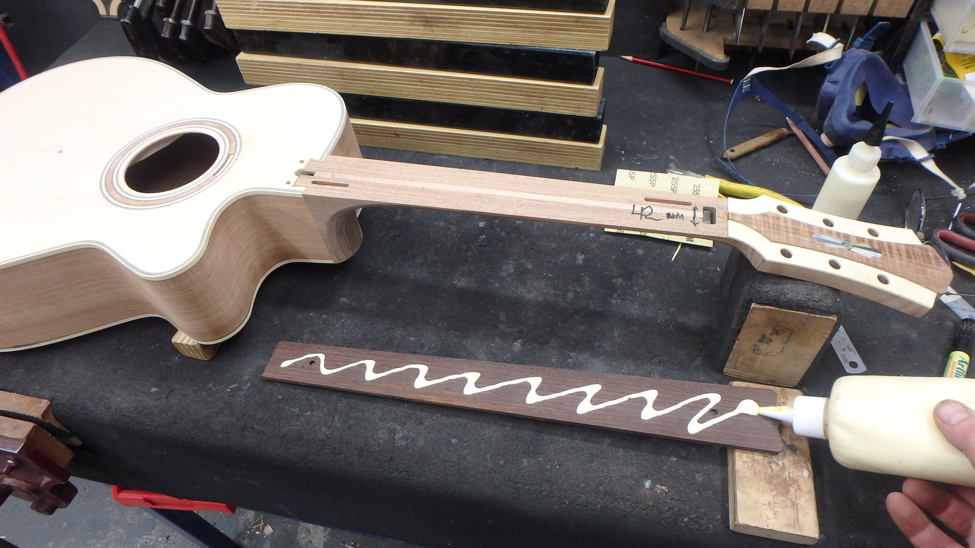 Maton WA May Custom Shop 808 Guitar with Sitka Spruce and Fiddleback Blackwood ID-11723 - Artisan Guitars