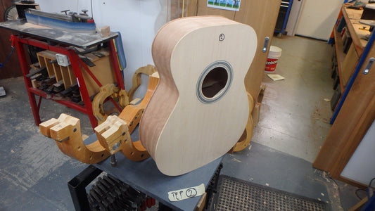 Maton T.E Personal Guitar Sitka Spruce and AAA"Bees Wings" Queensland Maple ID-11826 - Artisan Guitars