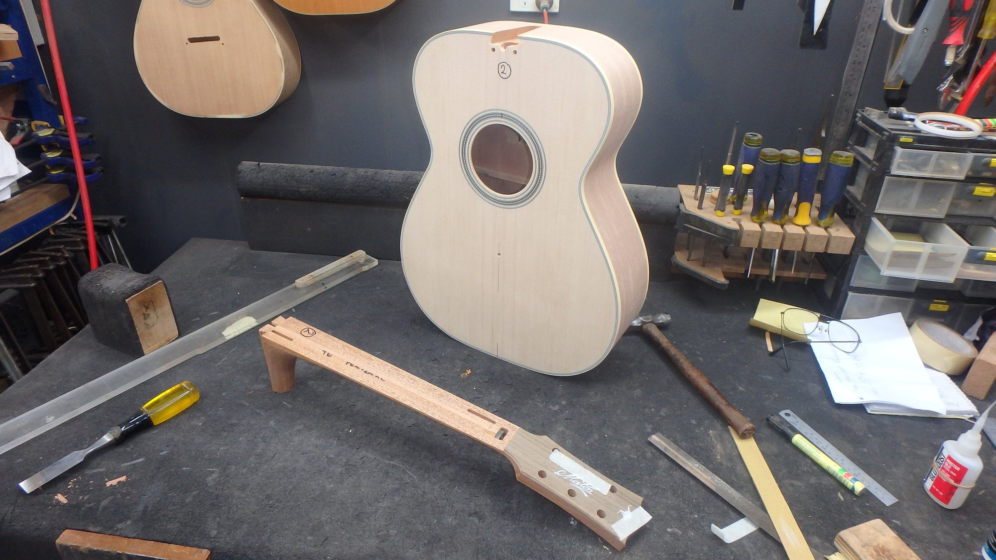Maton T.E Personal Guitar Sitka Spruce and AAA"Bees Wings" Queensland Maple ID-11826 - Artisan Guitars