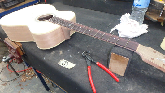 Maton T.E Personal Guitar Sitka Spruce and AAA"Bees Wings" Queensland Maple ID-11826 - Artisan Guitars