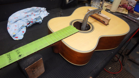 Maton T.E Personal Guitar Sitka Spruce and AAA"Bees Wings" Queensland Maple ID-11826 - Artisan Guitars