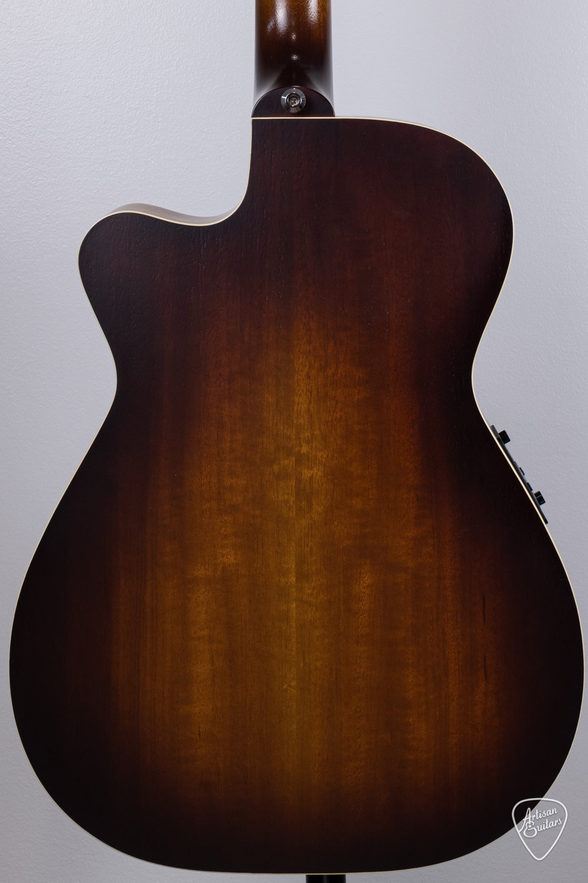 Pre-Owned Maton Guitars EBG808C with Sunburst Sitka Top -16516
