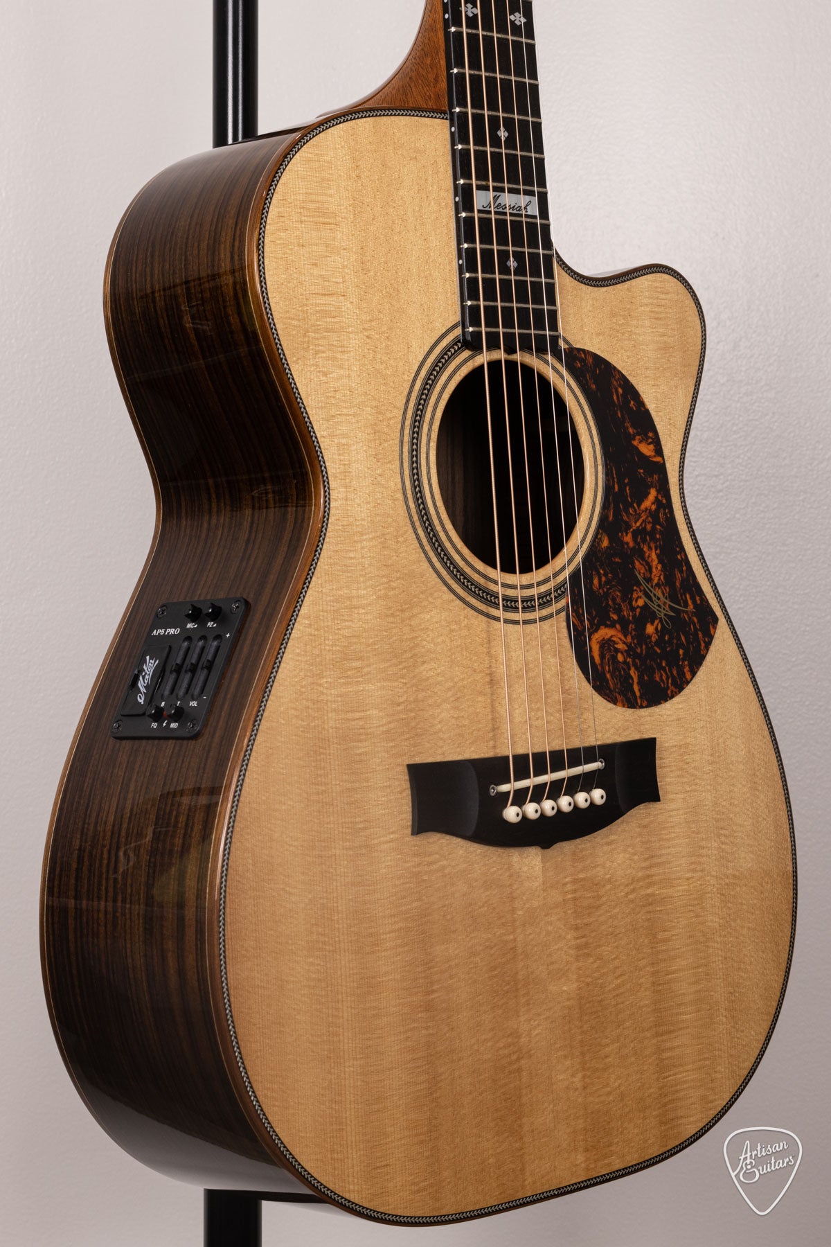 Pre-Owned Maton Guitars EM100C-808 Messiah Cutaway - 16480