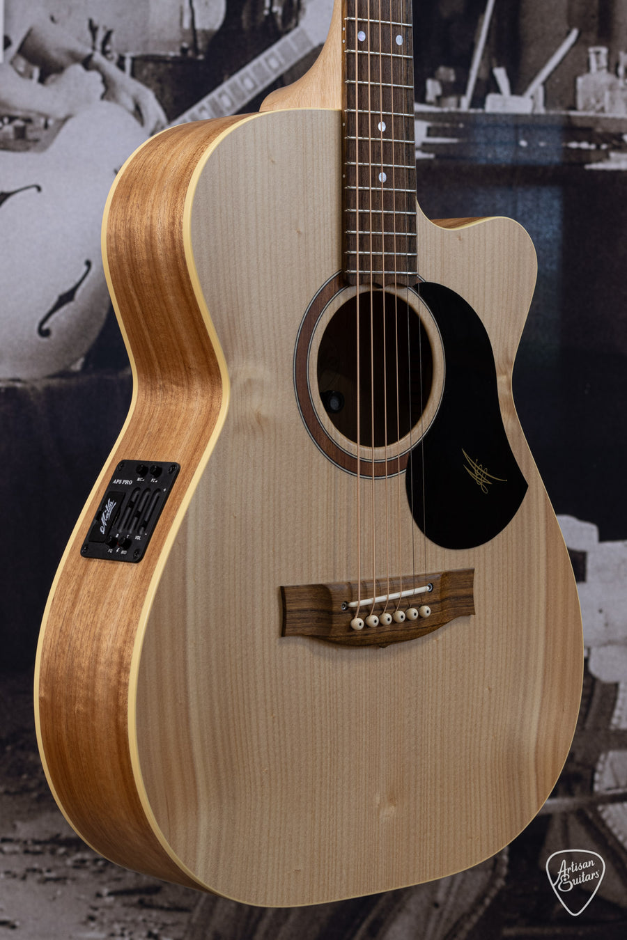 Maton Guitars Pre-Owned Performer EBG-808C - 16311