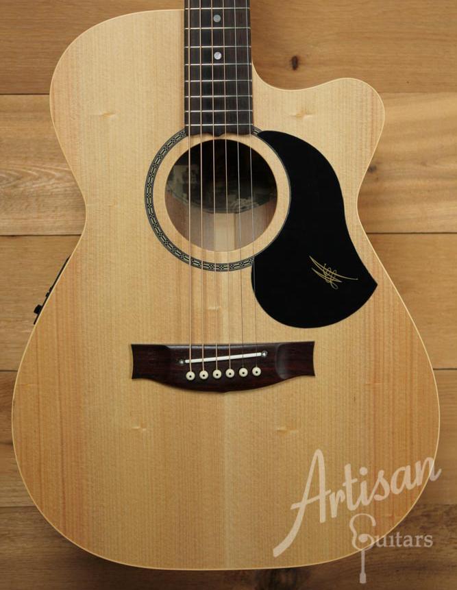Maton EBG808CL Performer Series Bunya and Queensland Maple with Cutaway ID-9461 - Artisan Guitars