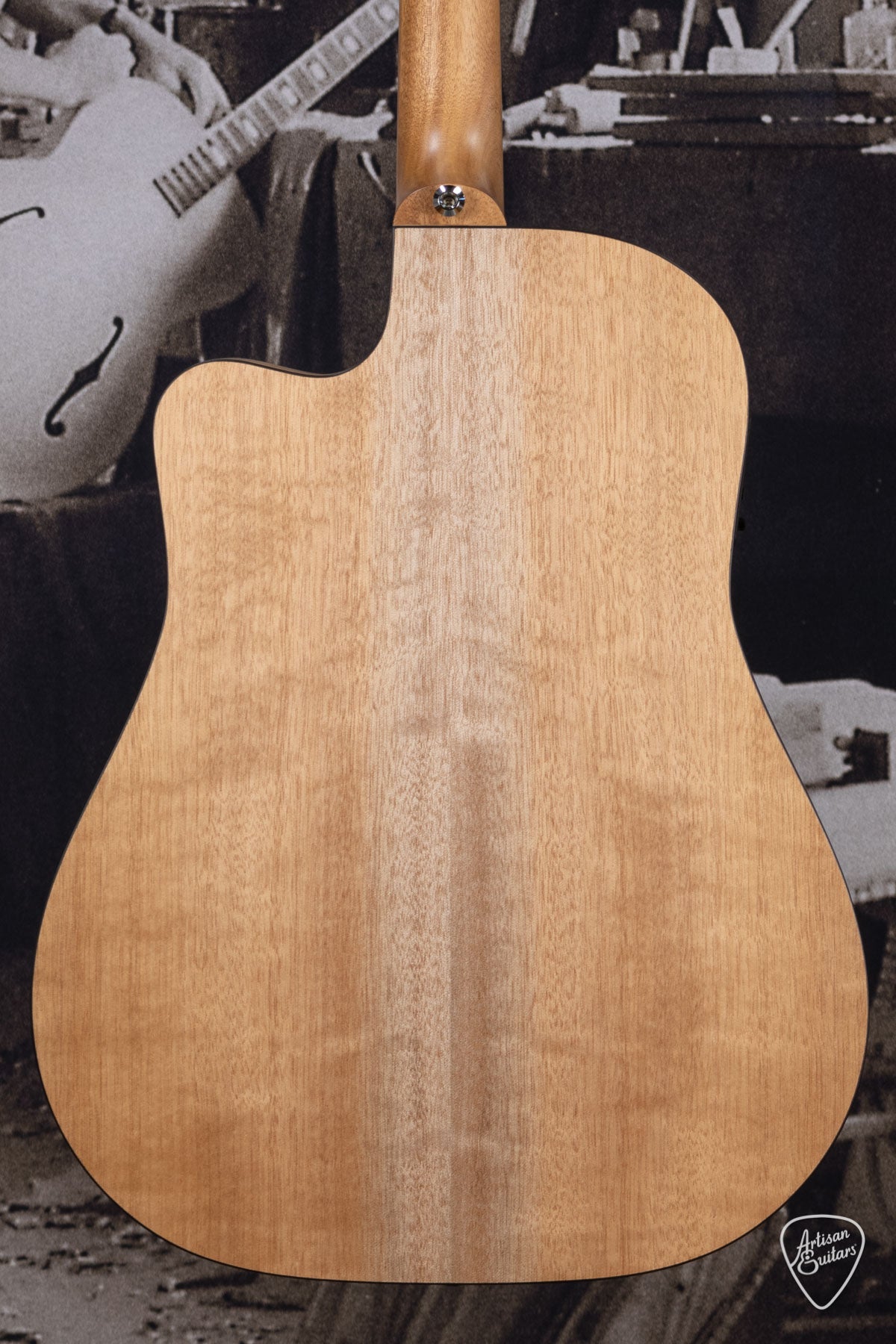 Maton SRS 60C Solid Road Series w/ Sitka & Queensland Maple ID-16114