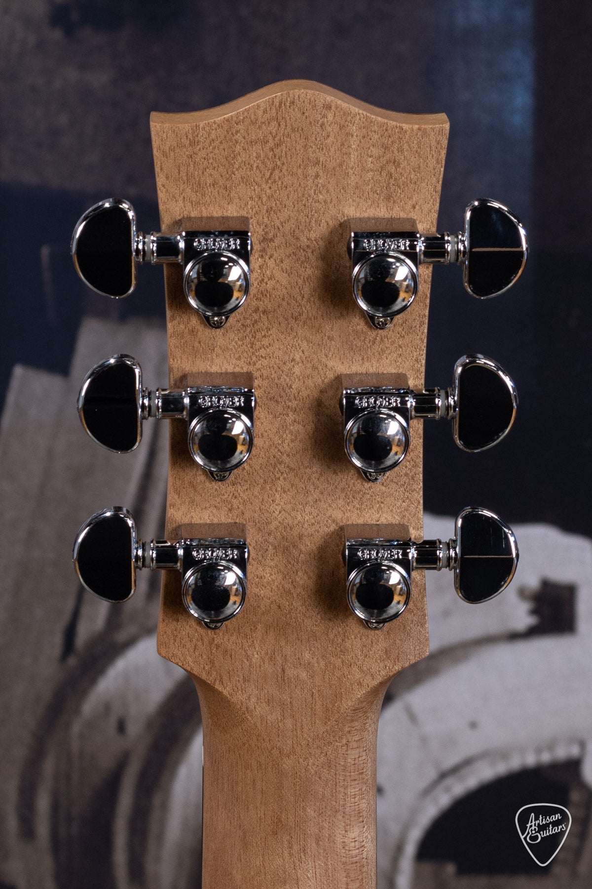 Maton Guitars Solid Road Series SRS-70C Dreadnought - 16212