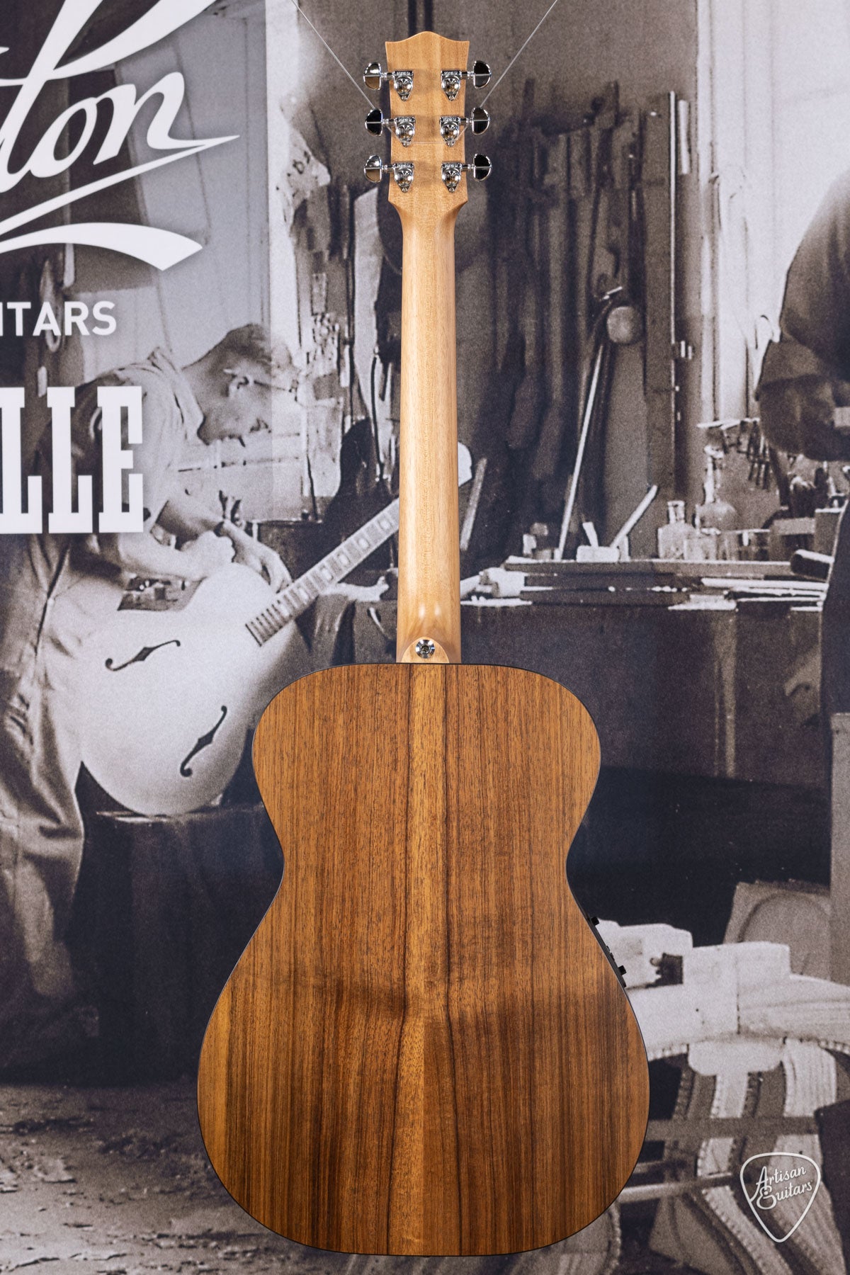 Maton Guitars Solid Road Series SRS-808 - 16202
